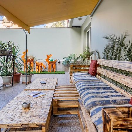 Hostel Nena Semi Τίρανα Εξωτερικό φωτογραφία