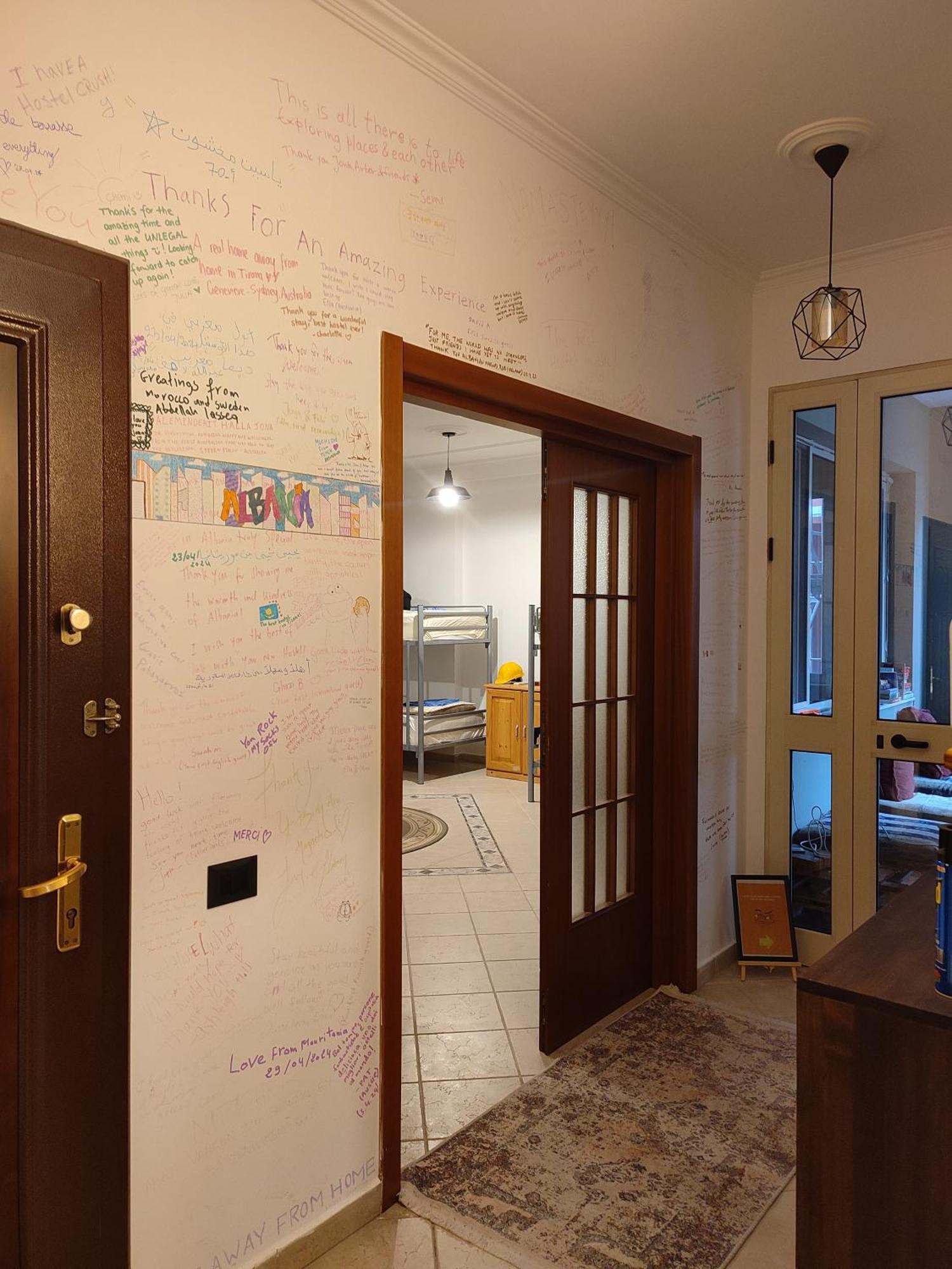 Hostel Nena Semi Τίρανα Εξωτερικό φωτογραφία